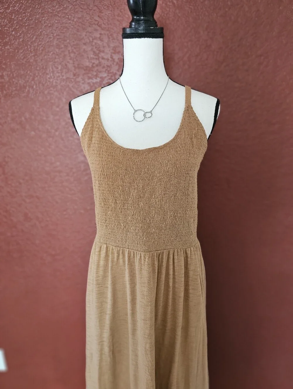 GAP Women’s Sleeveless Tiered Maxi Dress in Camel Brown - Picture 3 of 9